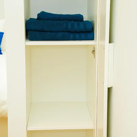 Lovely 1br & 1lr For 4p, Only 15 Min Walk To Center 헨트