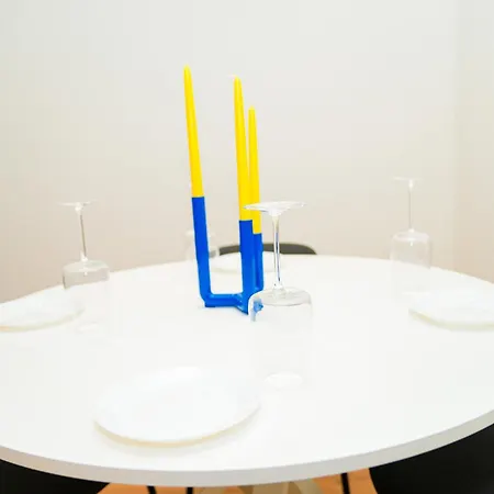 Lovely 1br & 1lr For 4p, Only 15 Min Walk To Center Апартаменти *