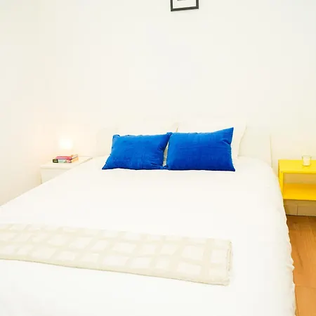 Lovely 1br & 1lr For 4p, Only 15 Min Walk To Center Διαμέρισμα Γάνδη