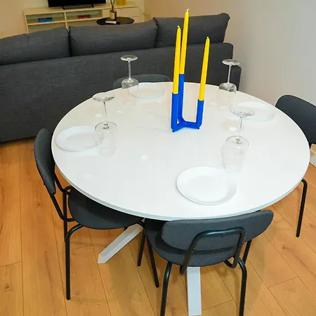 Lejlighed Lovely 1br & 1lr For 4p, Only 15 Min Walk To Center