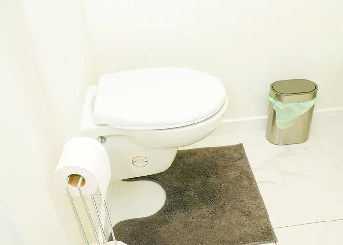 Апартаменты Lovely 1br & 1lr For 4p, Only 15 Min Walk To Center Гент