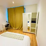 شقة Lovely 1br & 1lr For 4p, Only 15 Min Walk To Center *